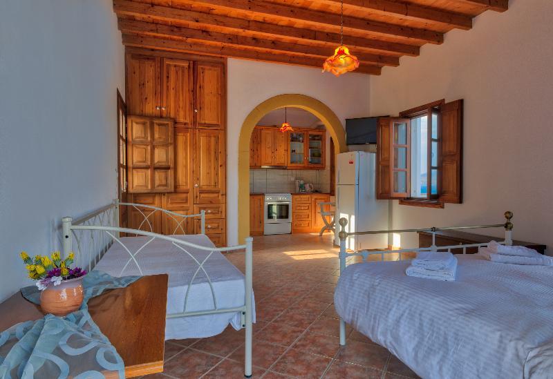 Allotina Houses Apartment Patmos Island Ngoại thất bức ảnh