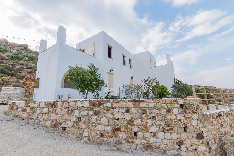 Allotina Houses Apartment Patmos Island Ngoại thất bức ảnh