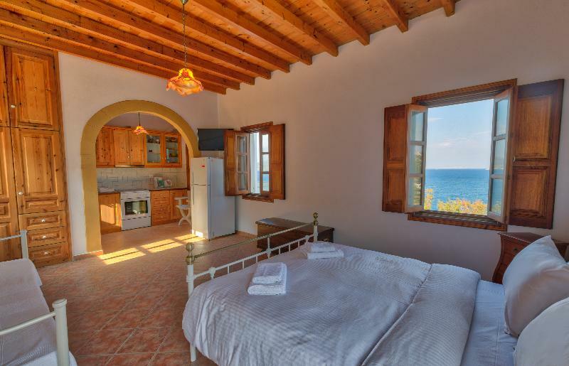 Allotina Houses Apartment Patmos Island Ngoại thất bức ảnh